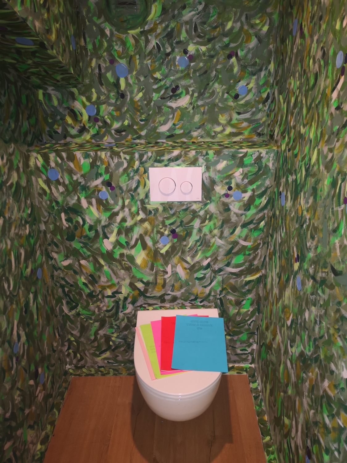 toilette — Charlotte Houette, Artiste